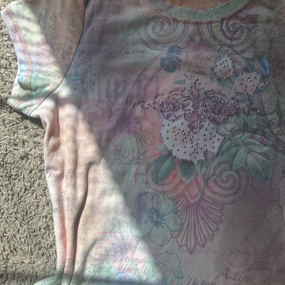 cute 2000s bedazzled graphic baby tee fit with flowers and writing on it